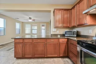2033 S Colt Dr, Gilbert, AZ 85295 - Photo 13