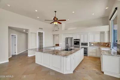 13615 N Sunset Drive, Fountain Hills, AZ 85268 - Photo 35