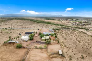 28308 N 250th Dr, Wittmann, AZ 85361 - Photo 33