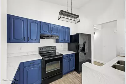 7960 W Denton Lane, Glendale, AZ 85303 - Photo 5