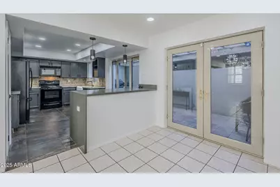 7654 E Minnezona Avenue, Scottsdale, AZ 85251 - Photo 17
