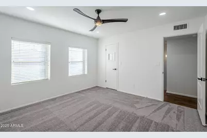 7654 E Minnezona Avenue, Scottsdale, AZ 85251 - Photo 19