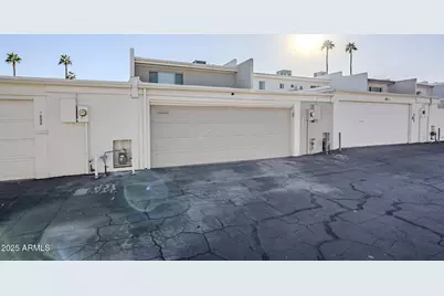7654 E Minnezona Avenue, Scottsdale, AZ 85251 - Photo 39