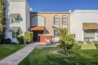 7654 E Minnezona Avenue, Scottsdale, AZ 85251 - Photo 1