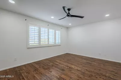 7654 E Minnezona Avenue, Scottsdale, AZ 85251 - Photo 21