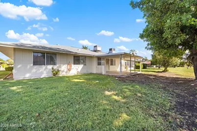 10339 W Prairie Hills Circle, Sun City, AZ 85351 - Photo 35