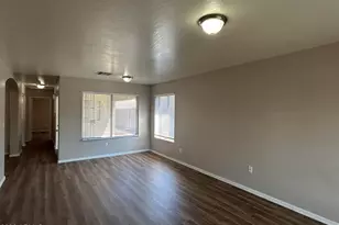 7223 S 3rd Ave, Phoenix, AZ 85041 - Photo 7
