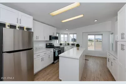 1097 S Egar Road, Golden Valley, AZ 86413 - Photo 57