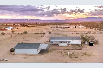 1097 S Egar Road, Golden Valley, AZ 86413 - Photo 25