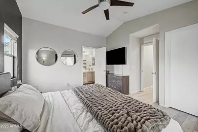17758 W Redfield Road, Surprise, AZ 85388 - Photo 11