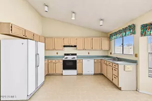 1942 W Highland St, Chandler, AZ 85224 - Photo 7