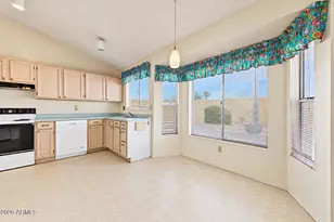 1942 W Highland St, Chandler, AZ 85224 - Photo 9