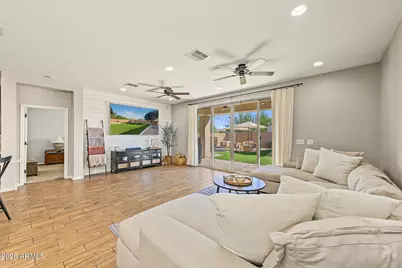 9429 W Meadowbrook Avenue, Phoenix, AZ 85037 - Photo 1