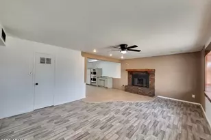 3401 W St Moritz Ln, Phoenix, AZ 85053 - Photo 5