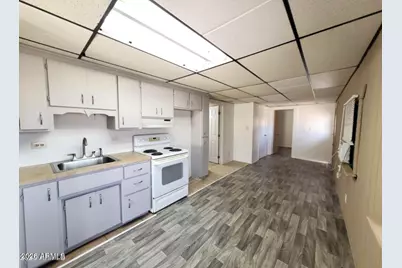 3401 W Saint Moritz Lane, Phoenix, AZ 85053 - Photo 15