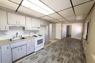 3401 W St Moritz Ln, Phoenix, AZ 85053 - Photo 15