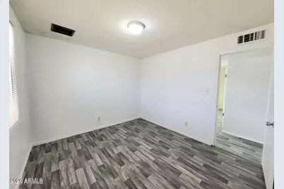 3401 W Saint Moritz Lane, Phoenix, AZ 85053 - Photo 23
