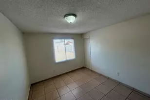 6320 W Monte Vista Rd, Phoenix, AZ 85035 - Photo 9