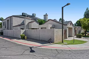 16645 N 32nd Pl, Phoenix, AZ 85032 - Photo 3