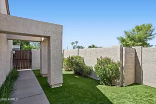 16645 N 32nd Pl, Phoenix, AZ 85032 - Photo 7