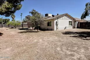 2702 E Aster Dr, Phoenix, AZ 85032 - Photo 15
