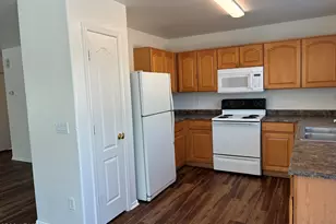 3136 W Alta Vista Rd, Phoenix, AZ 85041 - Photo 13