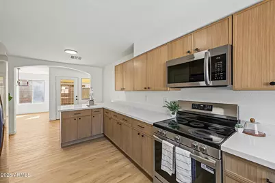 7214 S 2nd Glen, Phoenix, AZ 85041 - Photo 11