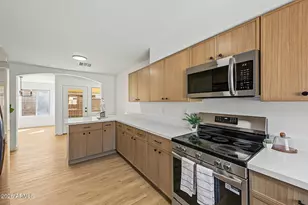 7214 S 2nd Glen, Phoenix, AZ 85041 - Photo 11