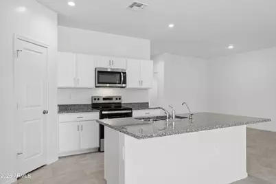 1635 W Hess Avenue, Coolidge, AZ 85128 - Photo 5