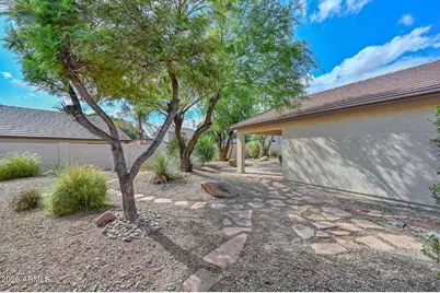 7720 W Foothill Drive, Peoria, AZ 85383 - Photo 35