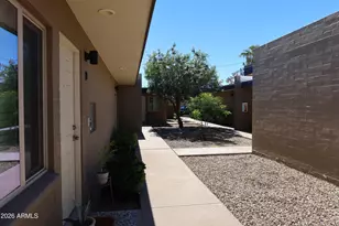 320 N 52nd St, Phoenix, AZ 85008 - Photo 9