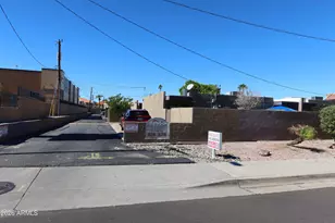 320 N 52nd St, Phoenix, AZ 85008 - Photo 1