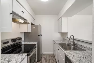 1346 E Mountain View Road #206, Phoenix, AZ 85020 - Photo 9