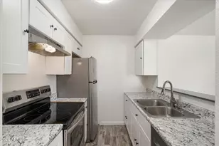 1346 E Mountain View Rd, Phoenix, AZ 85020 - Photo 9