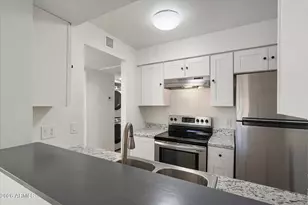 1346 E Mountain View Rd, Phoenix, AZ 85020 - Photo 7