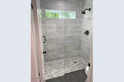 2553 E Georgia Avenue, Phoenix, AZ 85016 - Photo 9