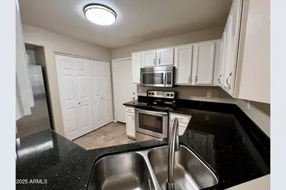 1425 S Lindsay Road #5, Mesa, AZ 85204 - Photo 7