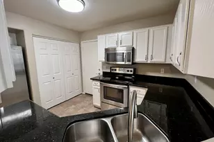 1425 S Lindsay Rd, Mesa, AZ 85204 - Photo 7