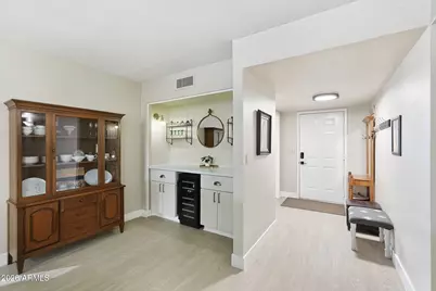 301 E Helena Drive, Phoenix, AZ 85022 - Photo 3