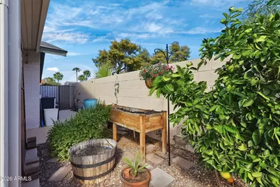 301 E Helena Drive, Phoenix, AZ 85022 - Photo 37