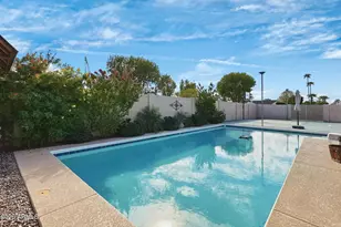 301 E Helena Dr, Phoenix, AZ 85022 - Photo 39