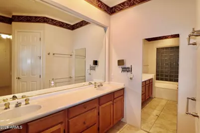 13614 N 12th Place, Phoenix, AZ 85022 - Photo 17