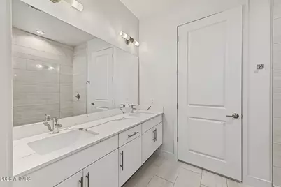 3131 N Central Avenue #7002, Phoenix, AZ 85012 - Photo 17