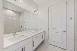 3131 N Central Ave, Phoenix, AZ 85012 - Photo 17