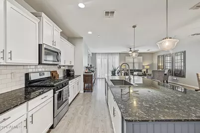 21385 W Palm Lane, Buckeye, AZ 85396 - Photo 7
