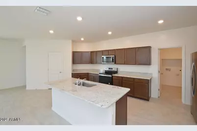 606 E Elm Lane, Avondale, AZ 85323 - Photo 3