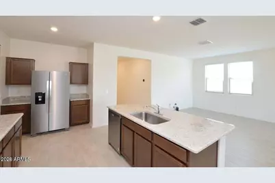 606 E Elm Lane, Avondale, AZ 85323 - Photo 5