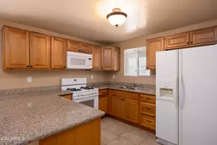 2501 W Belmont Ave, Phoenix, AZ 85051 - Photo 9