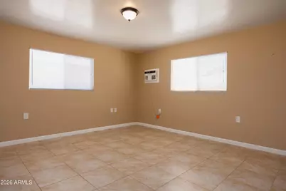 2501 W Belmont Avenue #4, Phoenix, AZ 85051 - Photo 15