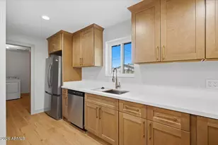 337 N Comanche Dr, Chandler, AZ 85224 - Photo 9